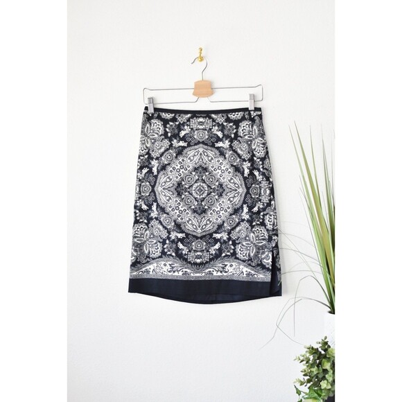 Loft Pencil Skirt Woman's XS Navy Paisley Silk Slit Career City - Picture 1 of 8